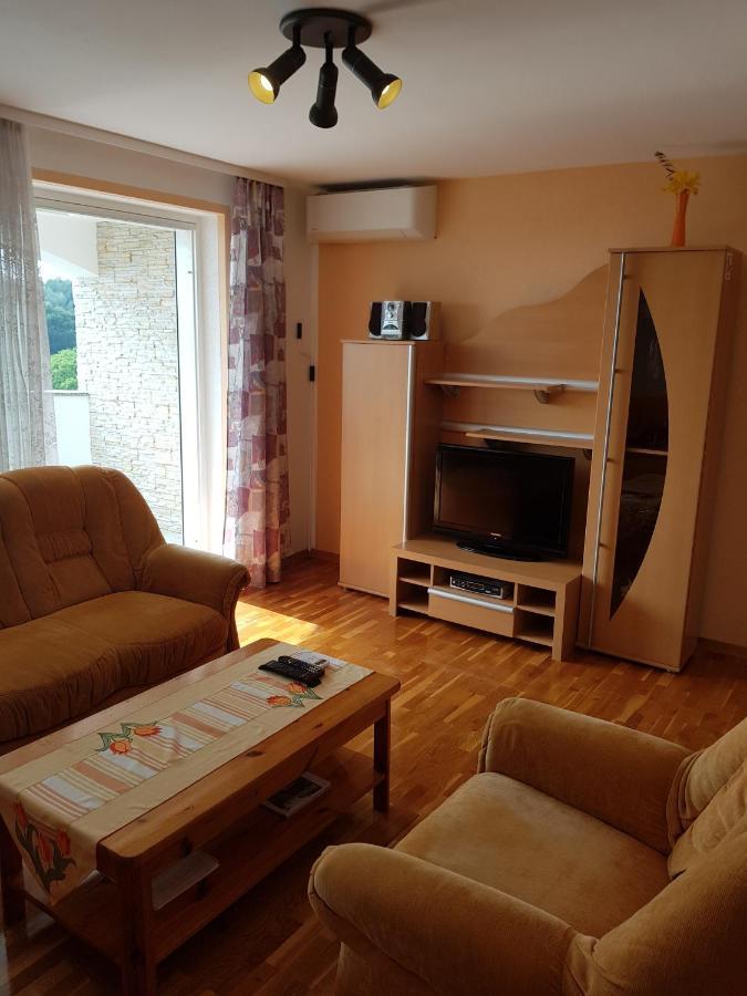Apartmani Krajnovic Fazana Exterior photo