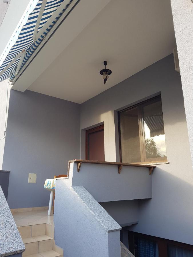 Apartmani Krajnovic Fazana Exterior photo