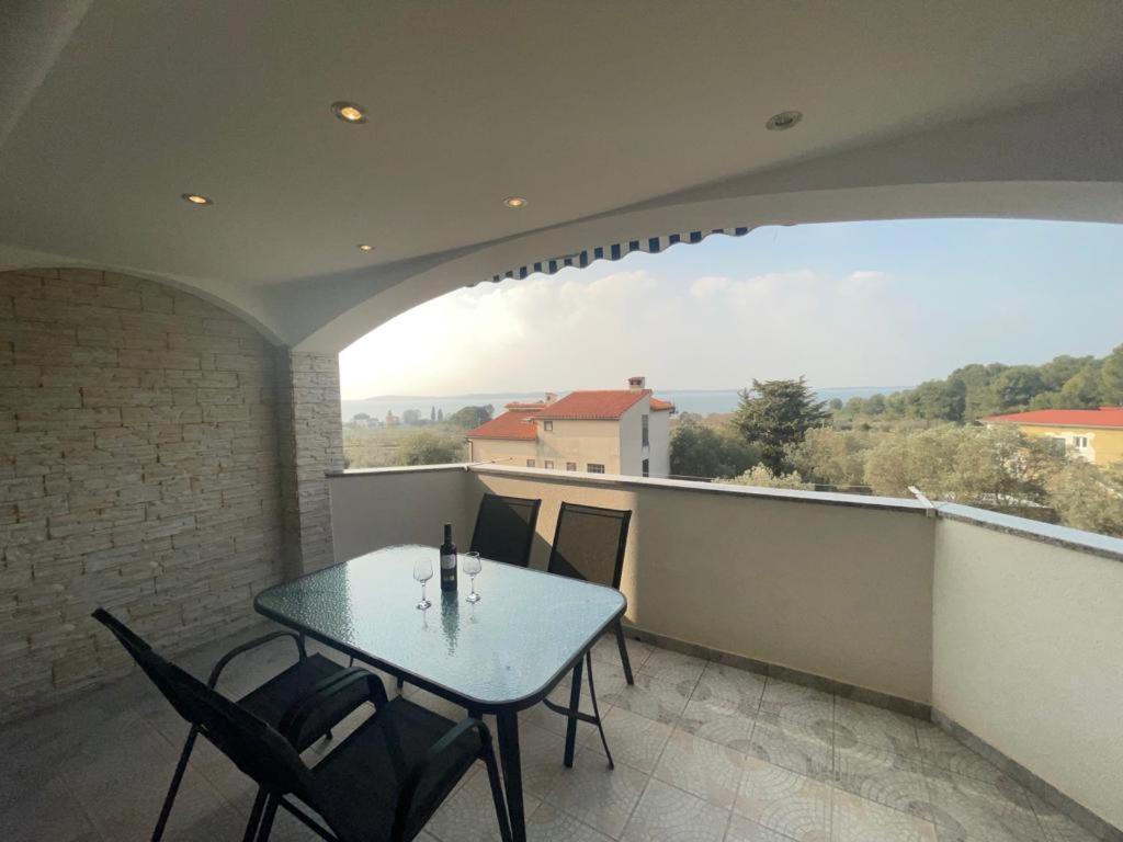 Apartmani Krajnovic Fazana Exterior photo