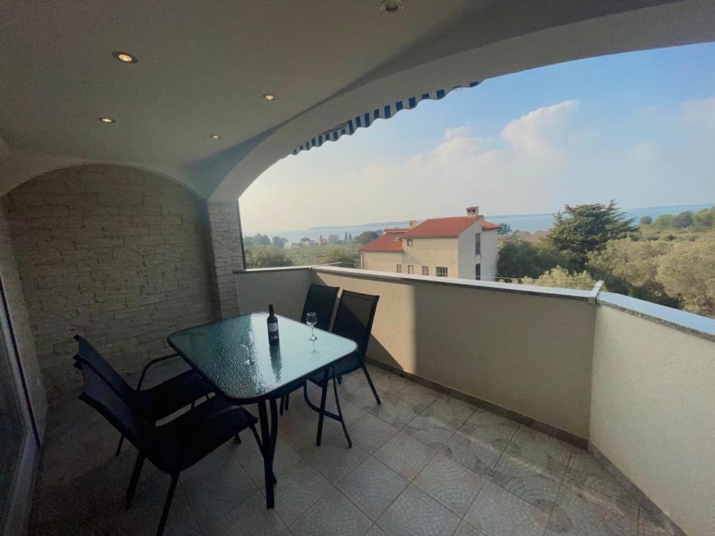 Apartmani Krajnovic Fazana Exterior photo